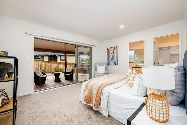 Photo of property in 29 Sapperton Drive, Henderson, Auckland, 0612