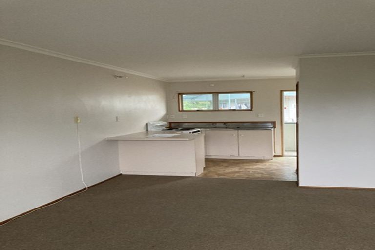 Photo of property in 22 Shortland Street, Regent, Whangarei, 0112