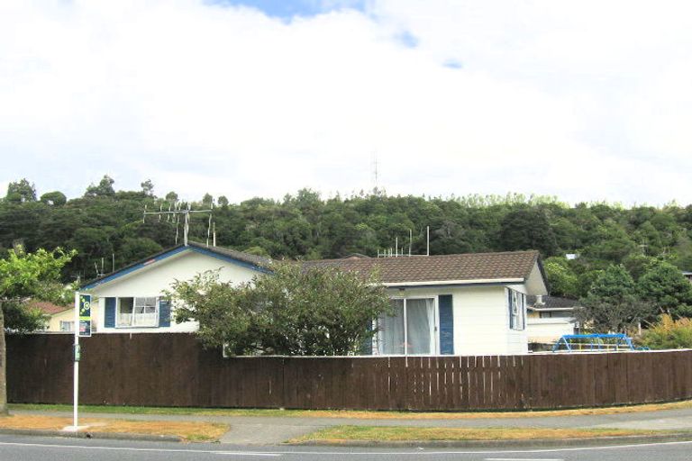 Photo of property in 1/44 Gemstone Drive, Birchville, Upper Hutt, 5018