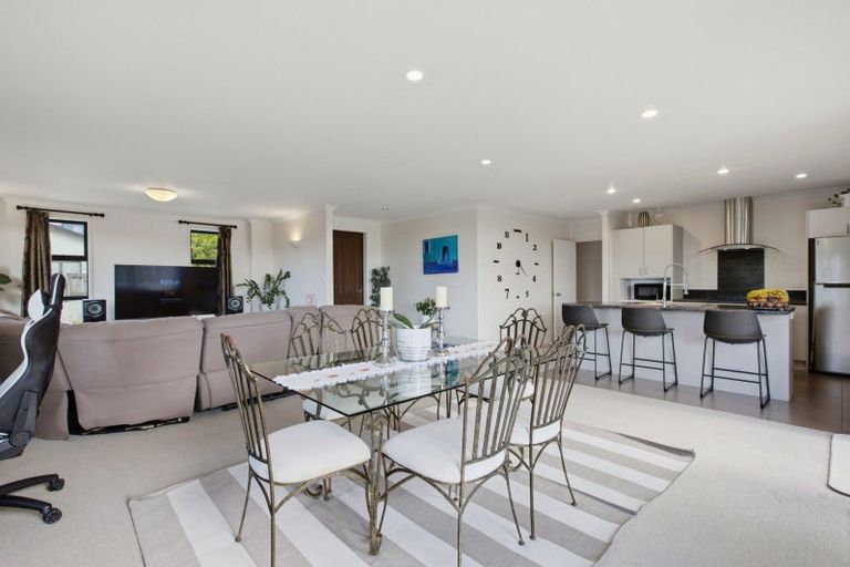 Photo of property in 31 Bateleur Close, Welcome Bay, Tauranga, 3112