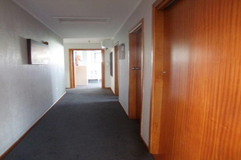 Photo of property in 15 Moore Street, Milton, 9220