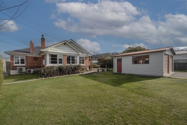 Photo of property in 29 Balmoral Street, Oamaru North, Oamaru, 9400