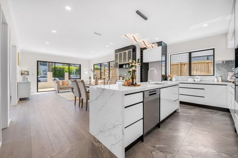 Photo of property in 20 Hughs Way, Flat Bush, 2019