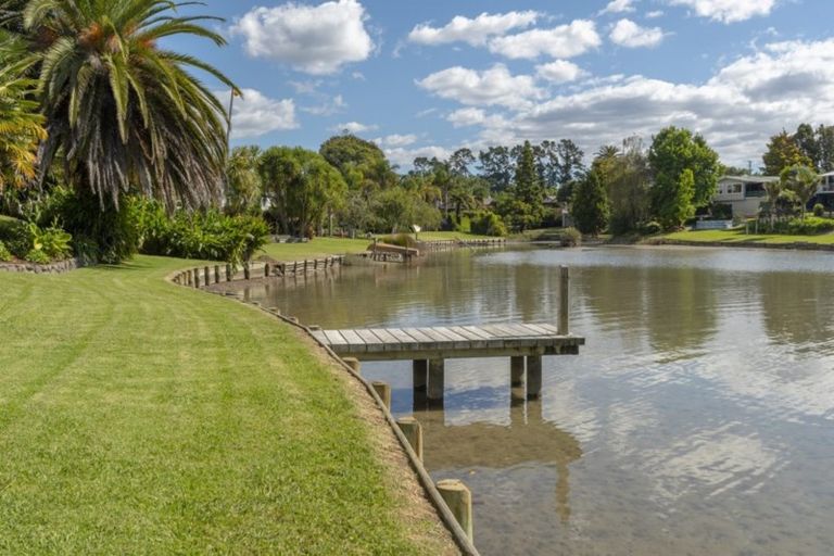 Photo of property in 32 Wallace Road, Hobsonville, Auckland, 0616