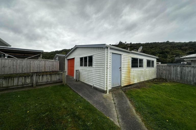 Photo of property in 172 Major Drive, Kelson, Lower Hutt, 5010