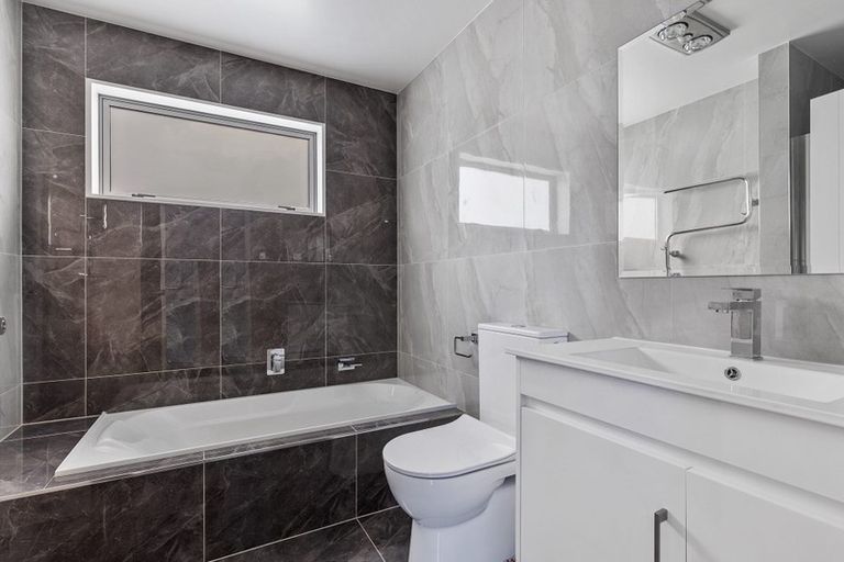 Photo of property in 58a Gloucester Road, Manurewa, Auckland, 2102