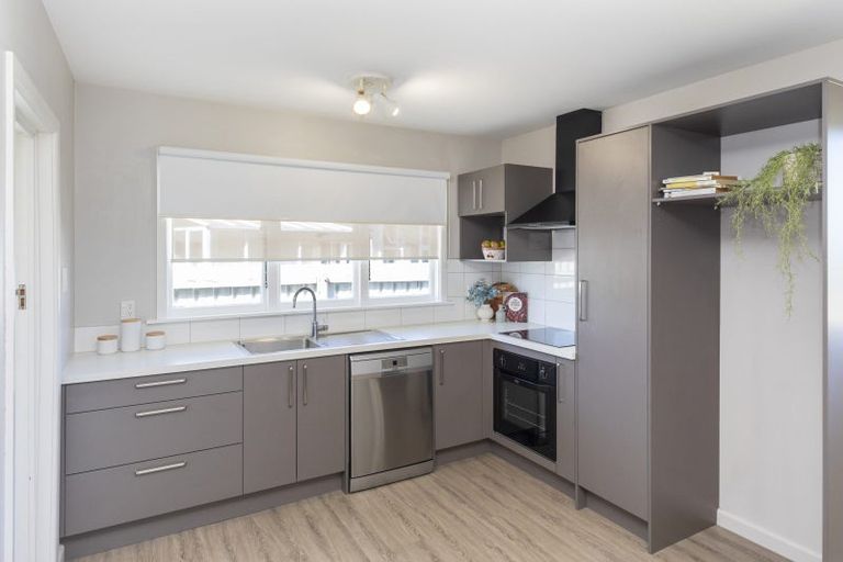 Photo of property in 9 Greenwood Close, Mairehau, Christchurch, 8013