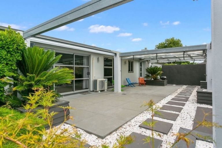 Photo of property in 26 Norfolk Drive, Cambridge, 3434