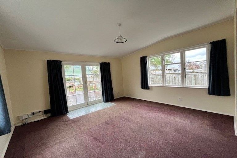 Photo of property in 12 Rumgay Street, Fairfield, Lower Hutt, 5011
