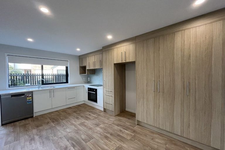 Photo of property in 15 Tima Lane, Mangere Bridge, Auckland, 2022