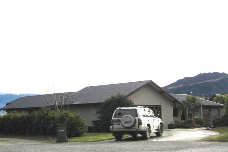 Photo of property in 4a Roto Place, Wanaka, 9305