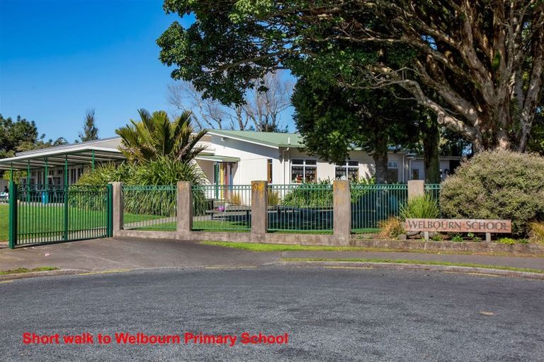 Photo of property in 14a Tainui Street, Welbourn, New Plymouth, 4312