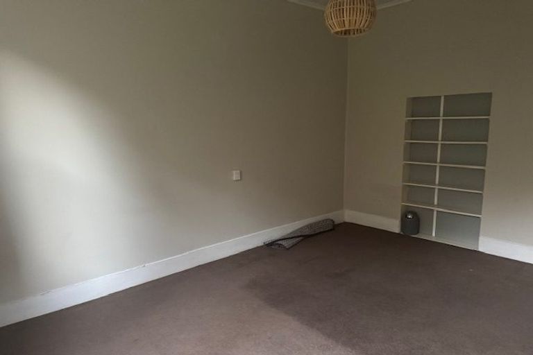 Photo of property in 26 Devon Street, Aro Valley, Wellington, 6021