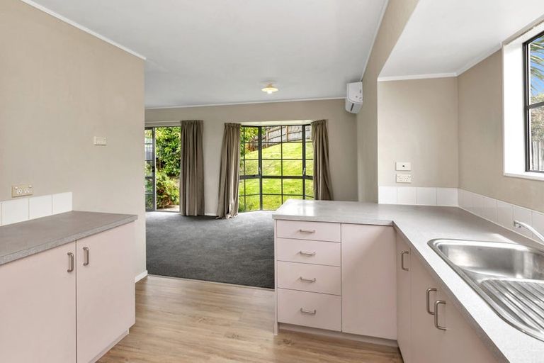 Photo of property in 2/79 Station Road, Te Kamo, Whangarei, 0112