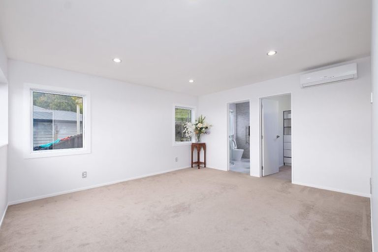 Photo of property in 108 Keri Vista Rise, Papakura, 2110