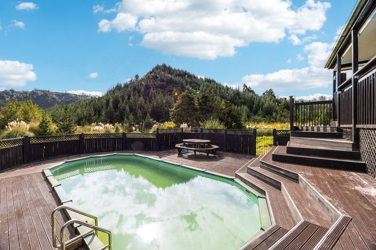 Photo of property in 21 Noakes Hill Road, Puhoi, Silverdale, 0994