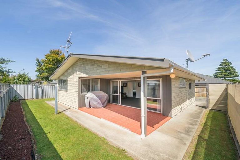 Photo of property in 56c Weston Avenue, Roslyn, Palmerston North, 4414