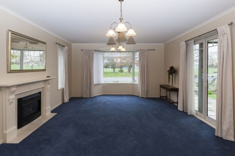 Photo of property in 27 Skyedale Drive, Harewood, Christchurch, 8051