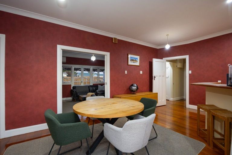 Photo of property in 8 Russell Street, Palmerston North, 4414