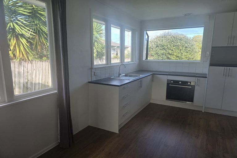 Photo of property in 4 Braeburn Place, Takanini, 2112