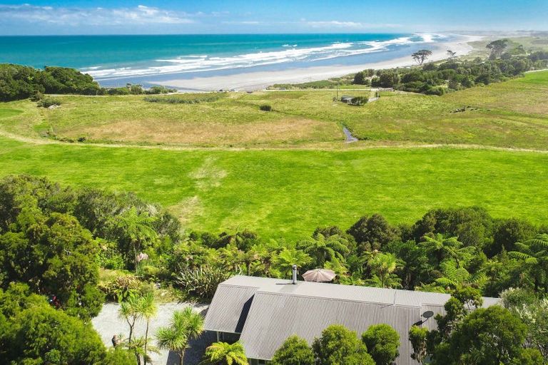 Photo of property in 17 Fairburn Place, Charleston, Cape Foulwind, 7892