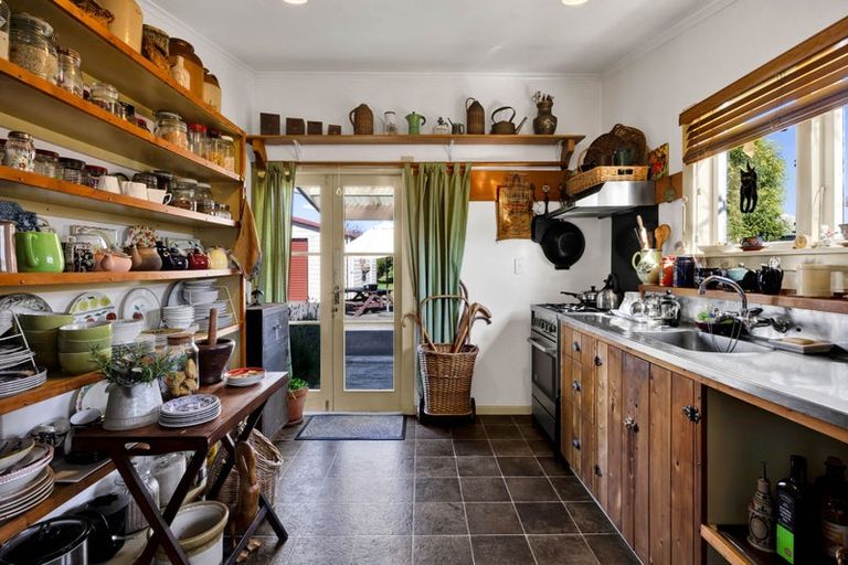 Photo of property in 77 Swansea Road, Stratford, 4332