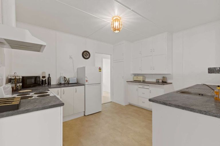 Photo of property in 21 Elliott Crescent, Owhata, Rotorua, 3010