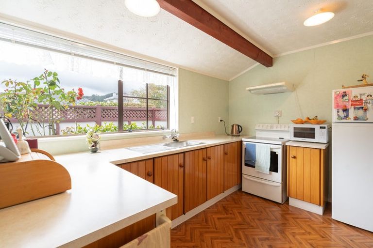 Photo of property in 15a Nathan Street, Tawa, Wellington, 5028