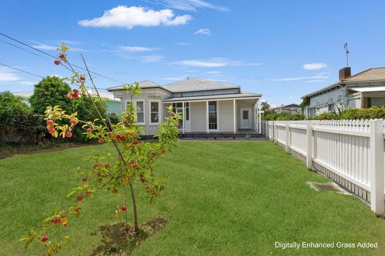 Photo of property in 24 Alma Road, Gonville, Whanganui, 4501