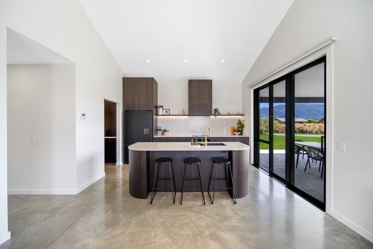 Photo of property in 49 Pukutahi Drive, Te Anau, 9600