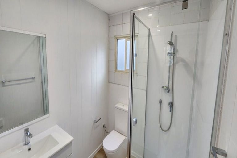 Photo of property in 9 Mahoe Street, Strandon, New Plymouth, 4312