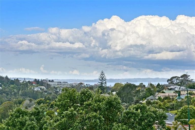 Photo of property in 18 Lingham Crescent, Torbay, Auckland, 0630