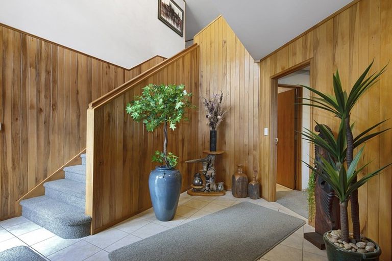 Photo of property in 2 Forest Place, Lynmore, Rotorua, 3010