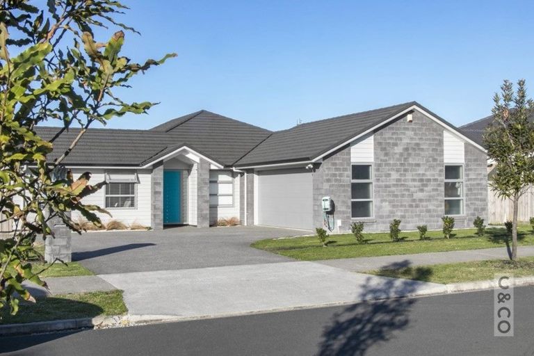 Photo of property in 21 Turpin Road, Riverhead, 0820