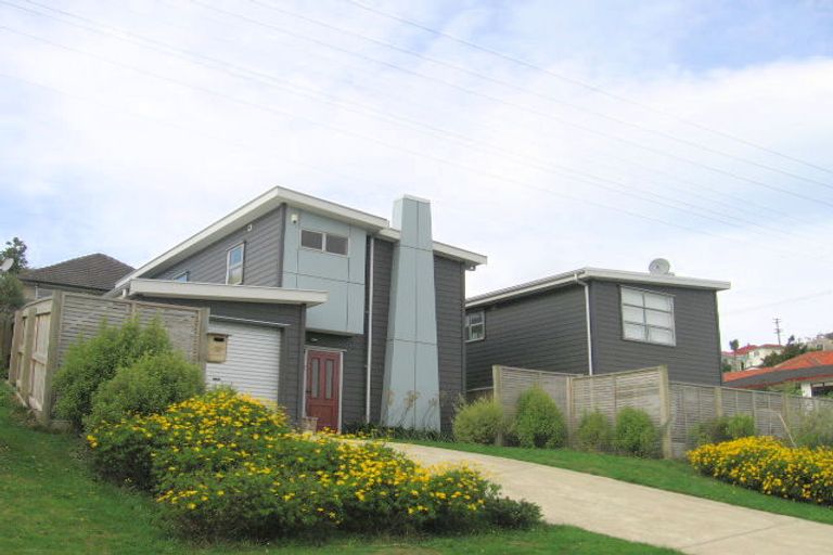 Photo of property in 28 Duncan Street, Tawa, Wellington, 5028
