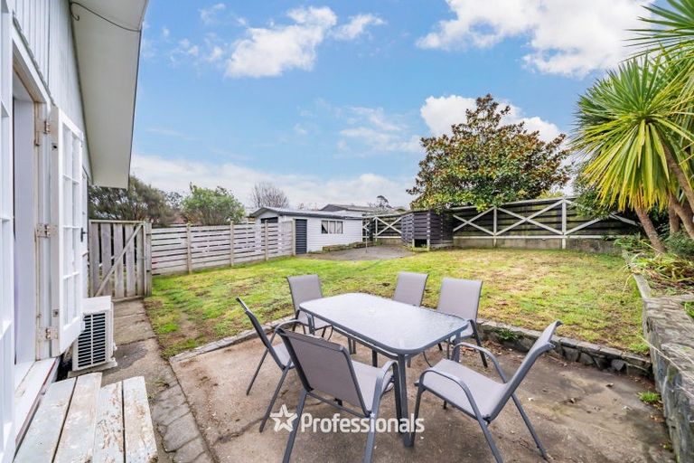 Photo of property in 73 Norana Road, Timberlea, Upper Hutt, 5018