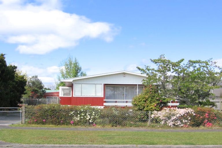 Photo of property in 11 Tawhaa Road, Waitahanui, Taupo, 3378