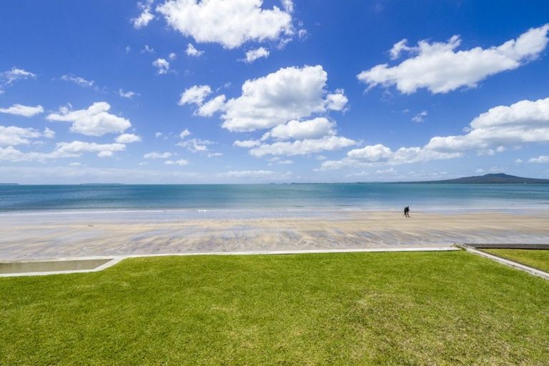 Photo of property in 1/15 Craig Road, Milford, Auckland, 0620