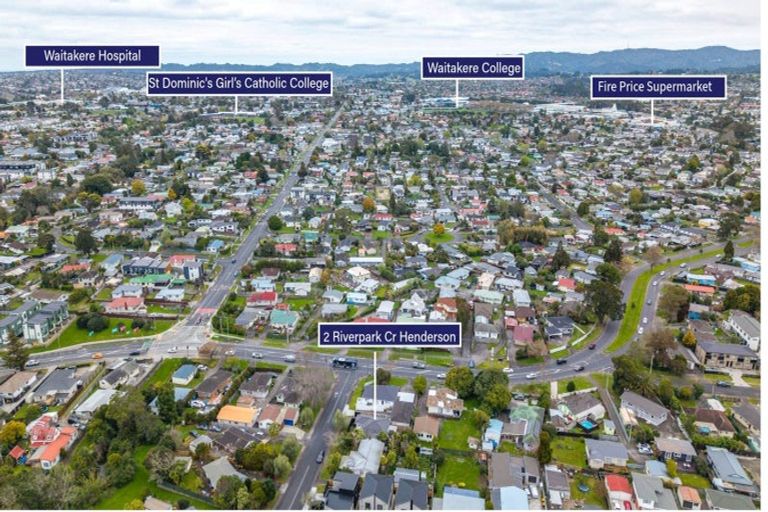 Photo of property in 2 Riverpark Crescent, Henderson, Auckland, 0610