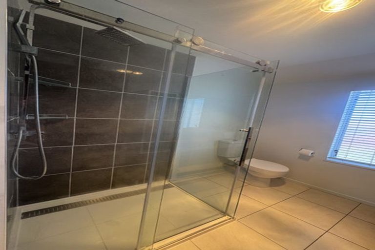 Photo of property in 132a Warren Crescent, Hillmorton, Christchurch, 8025