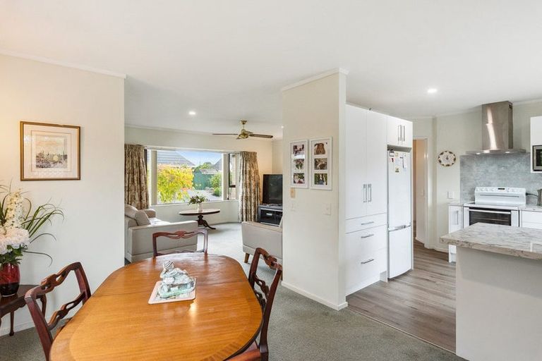 Photo of property in 115 Hillcrest Road, Raumati Beach, Paraparaumu, 5032