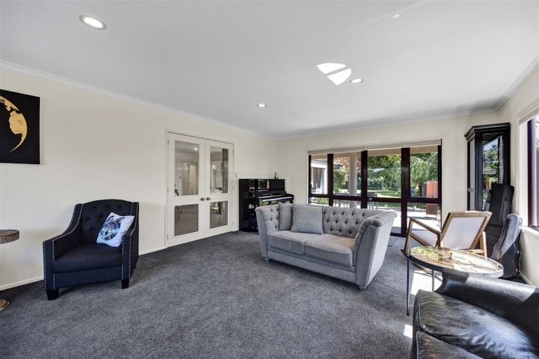 Photo of property in 11 Erin Street, Hawera, 4610