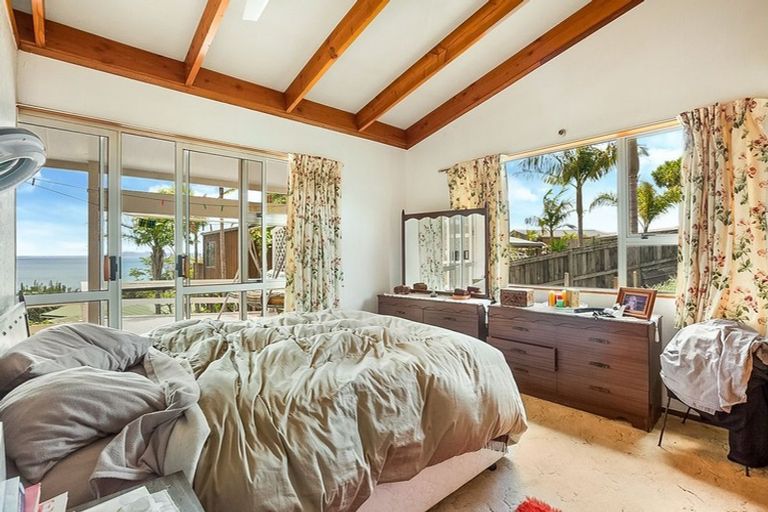 Photo of property in 25 Powells Road, Cable Bay, 0420