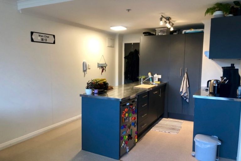 Photo of property in Monvie Apartments, 401/15 Holland Street, Te Aro, Wellington, 6011