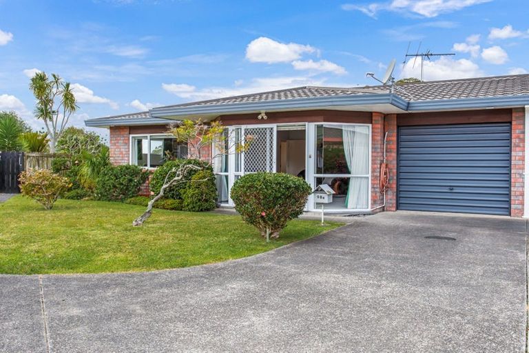 Photo of property in 96b Lakeside Drive, Orewa, 0931