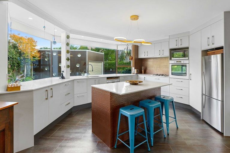 Photo of property in 9 Paretai Grove, Waikanae, 5036