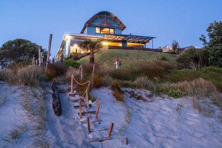 Photo of property in 433 Pukehina Parade, Pukehina, Te Puke, 3189