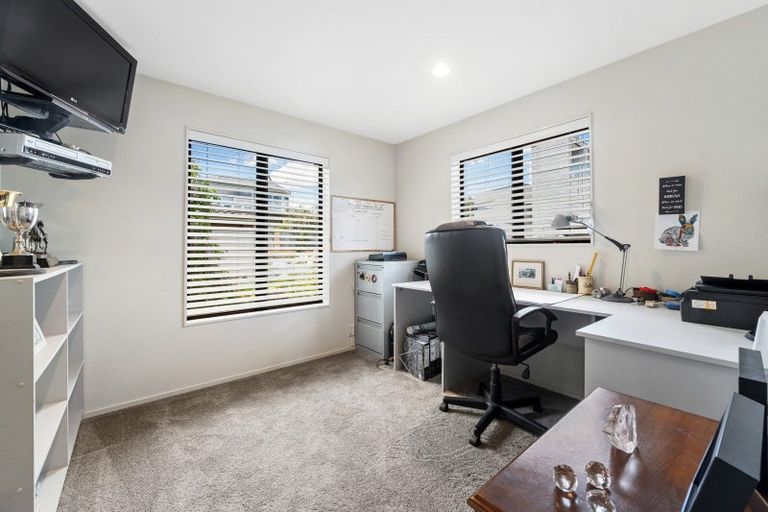 Photo of property in 1/13 Takutai Avenue, Bucklands Beach, Auckland, 2012