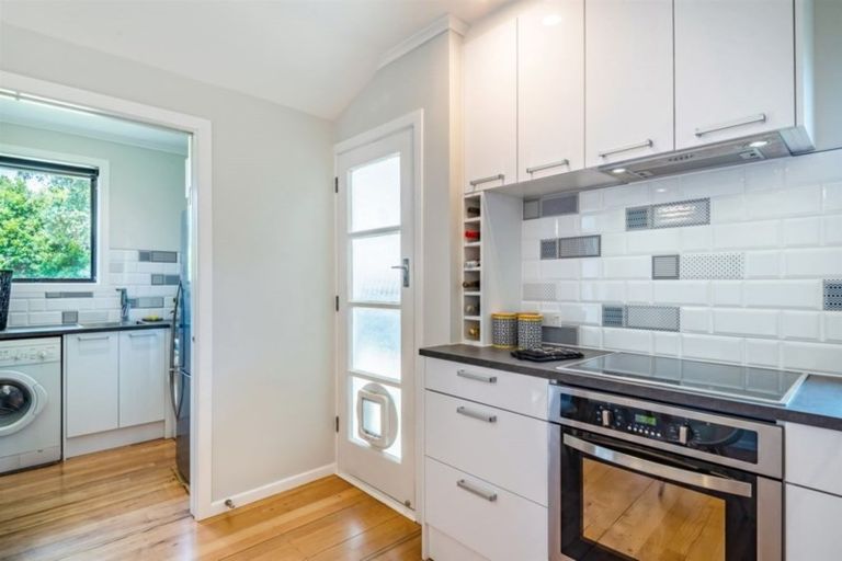 Photo of property in 27 Waipa Street, Birkenhead, Auckland, 0626