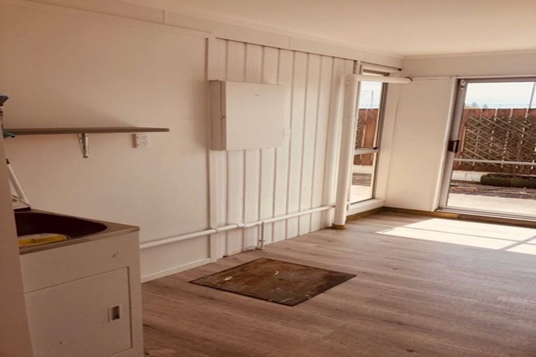 Photo of property in 105a-b Hillcrest Road, Raumati Beach, Paraparaumu, 5032